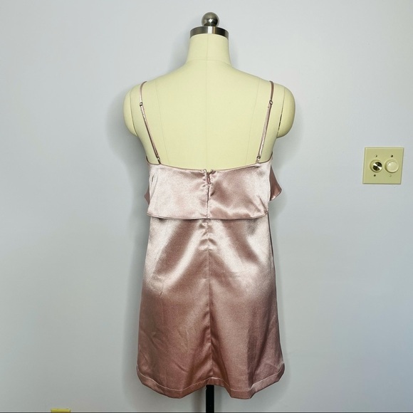 UO x Kimchi Blue Ruffle Satin Slip Dress Metallic- Size M- NWT - Picture 5 of 7